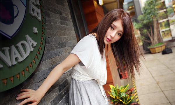 嘉祥想找一个女性生孩子给报酬-｛找个女人生孩子多少钱｝